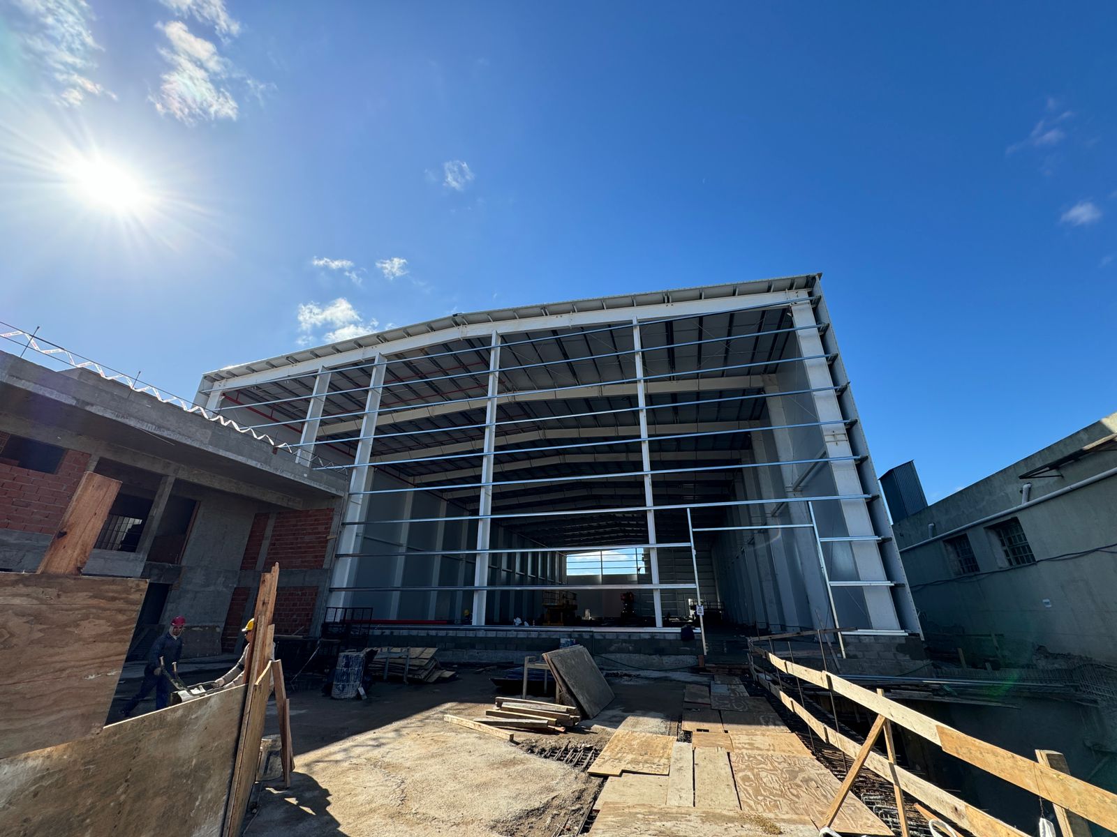 Laboratory IMP roof temperature control